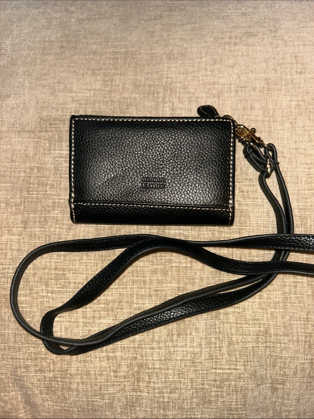 Black Pebbled Crossbody Wallet with Contrast Stitching
